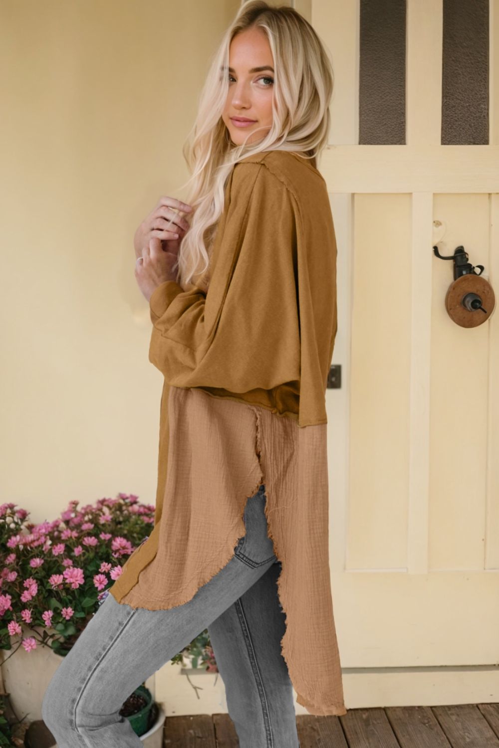 Textured Contrast Long Sleeve Round Neck Top