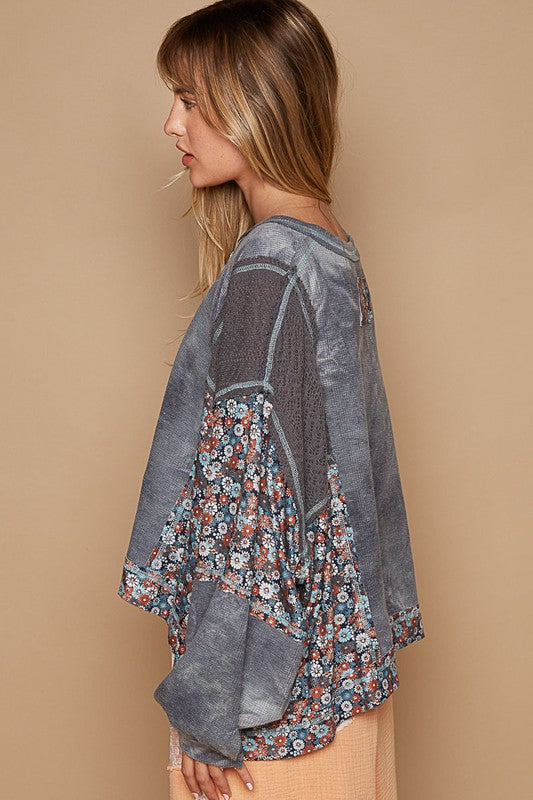 Floral Patchwork Knit Top with Round Neck Design