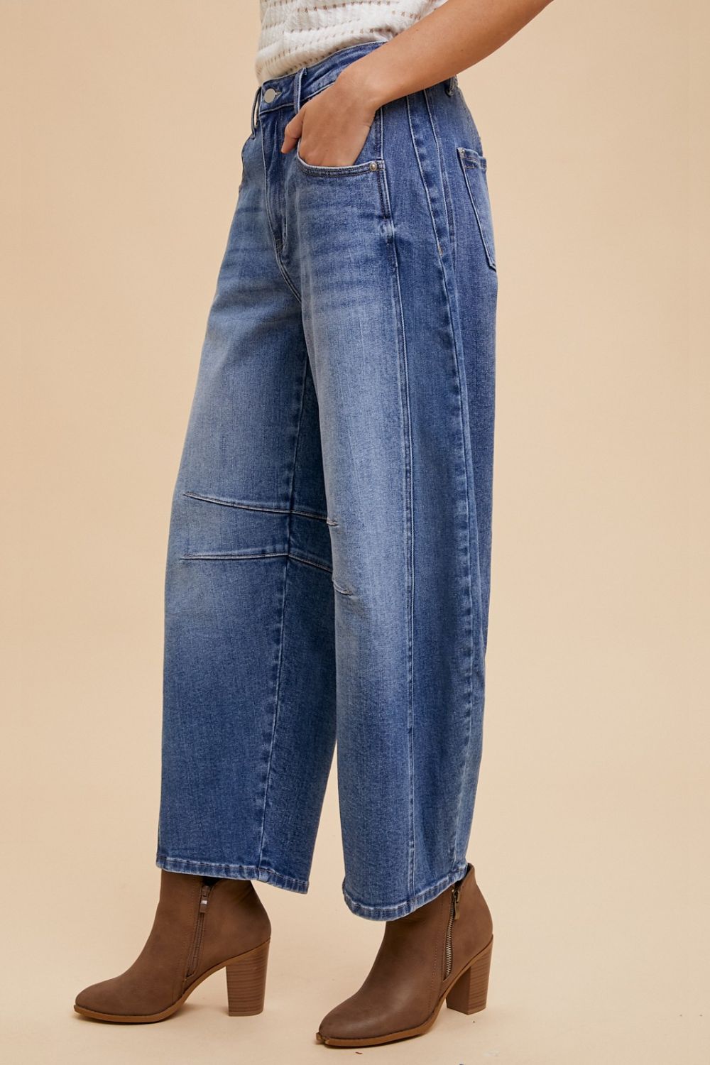Retro Mid Rise Barrel Leg Jeans
