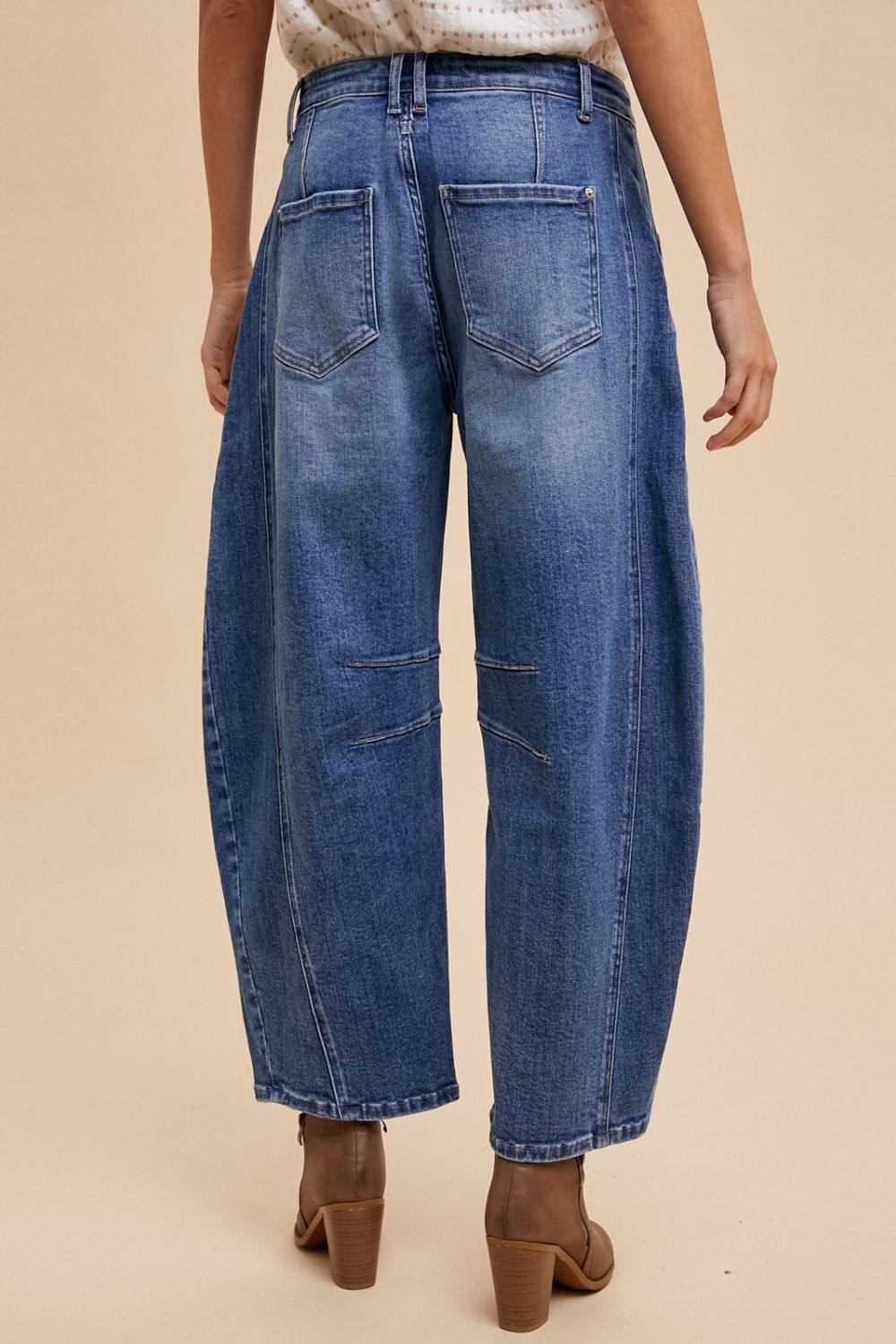 Retro Mid Rise Barrel Leg Jeans