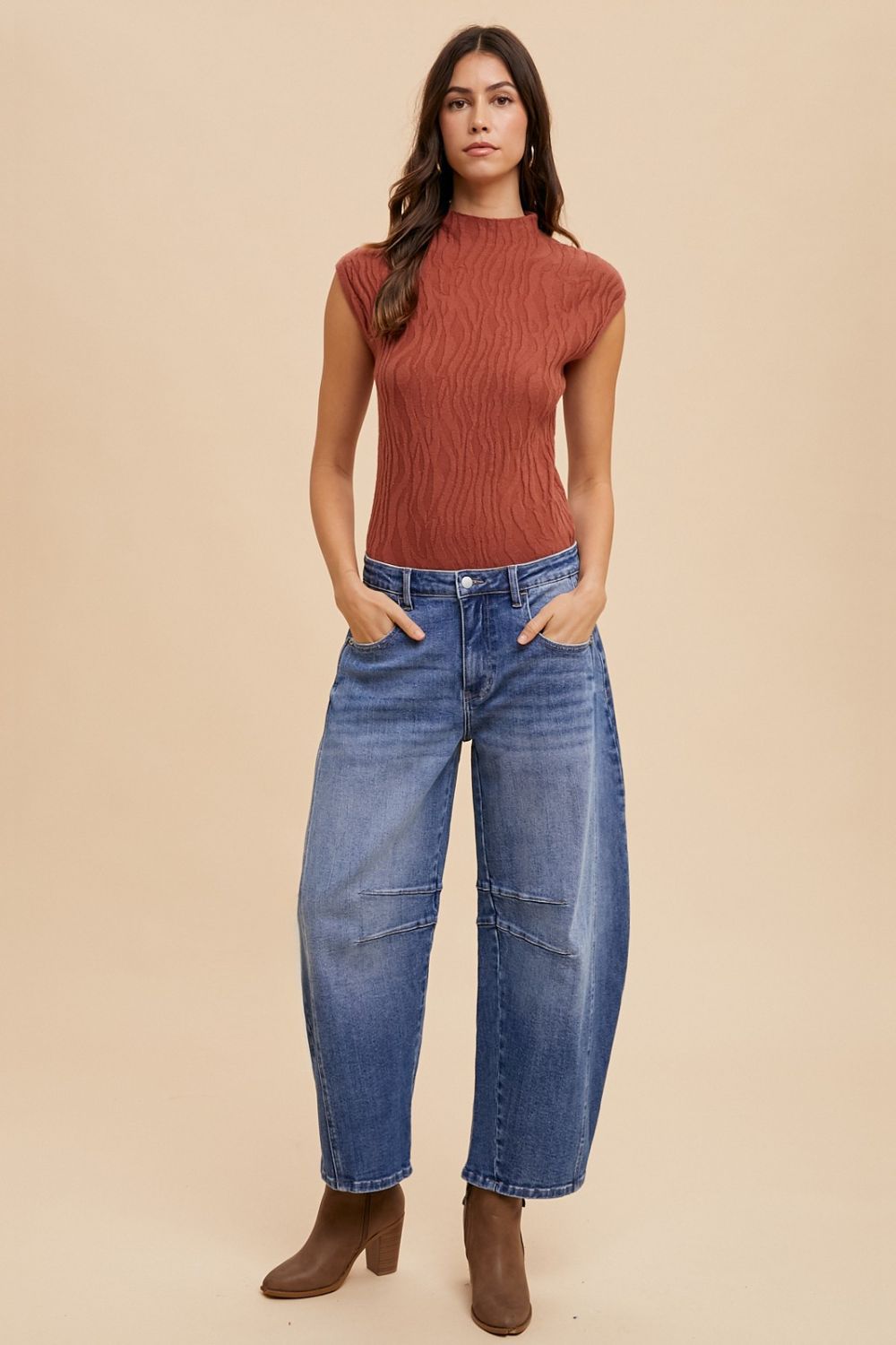Retro Mid Rise Barrel Leg Jeans